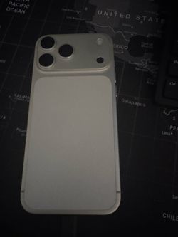 iPhone 17 Pro Max 256gb - ATT/ CRICKET W/Box