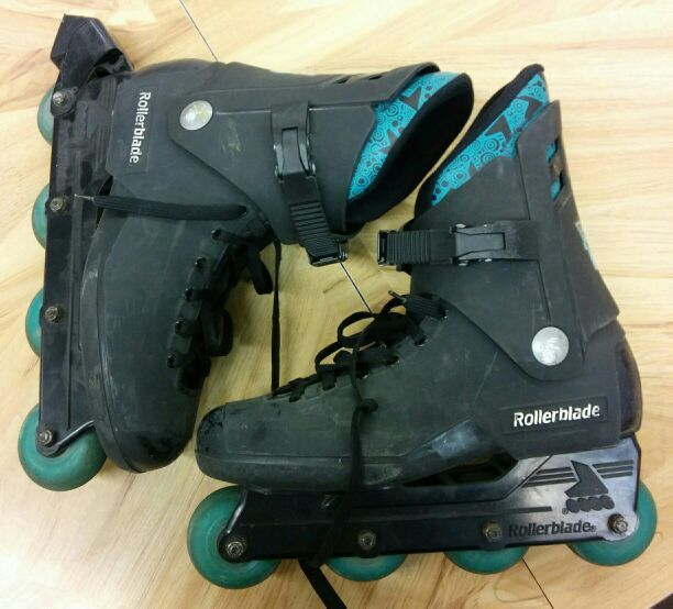 Lightning TRS ROLLERBLADES InLine Skates size 9
