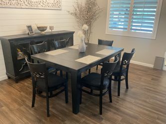 Dinning Table