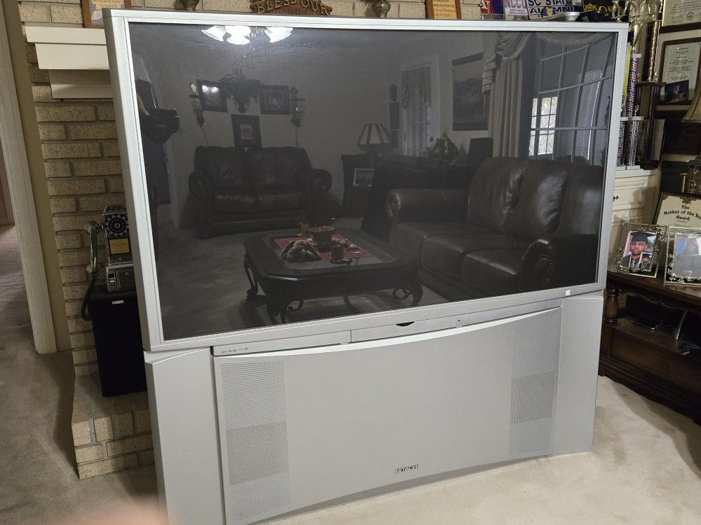 Hitachi TV