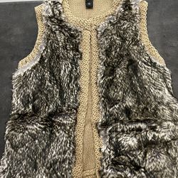 LOFT. Faux Fur And Knit Vest. Knit Is A Medium Beige Color With Faux Fur Grey/beige and Black