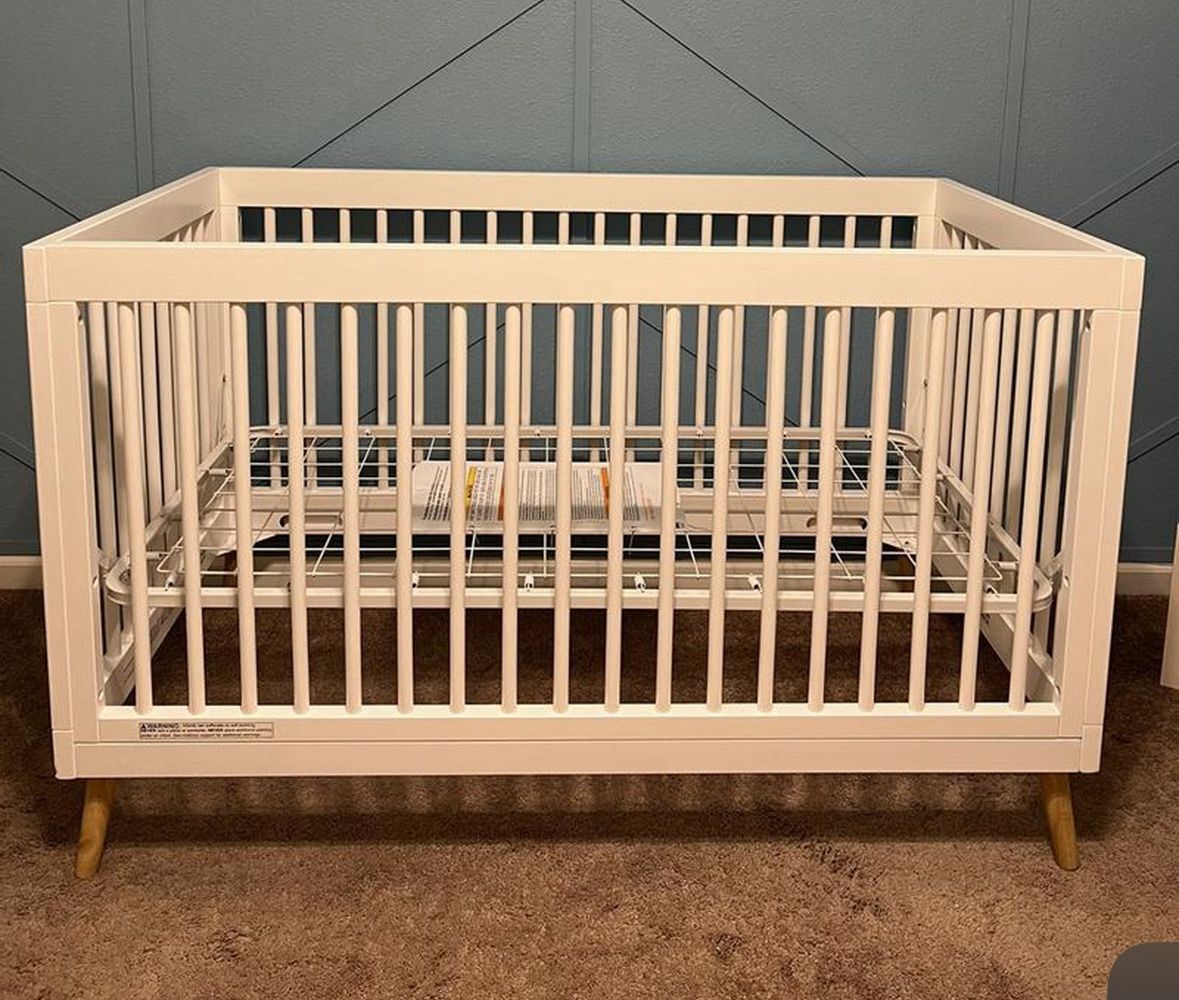 Delta Crib