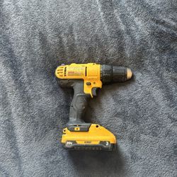 Dewalt Dcd771 1/2 Cordless Drill Driver  (excellent Condition)