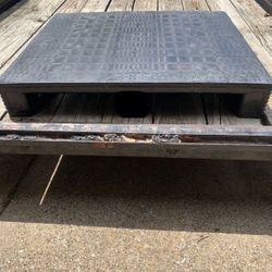 PLASTIC PALLETS HEAVY DUTY