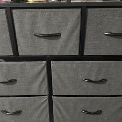 Dresser With 9 Drawers 