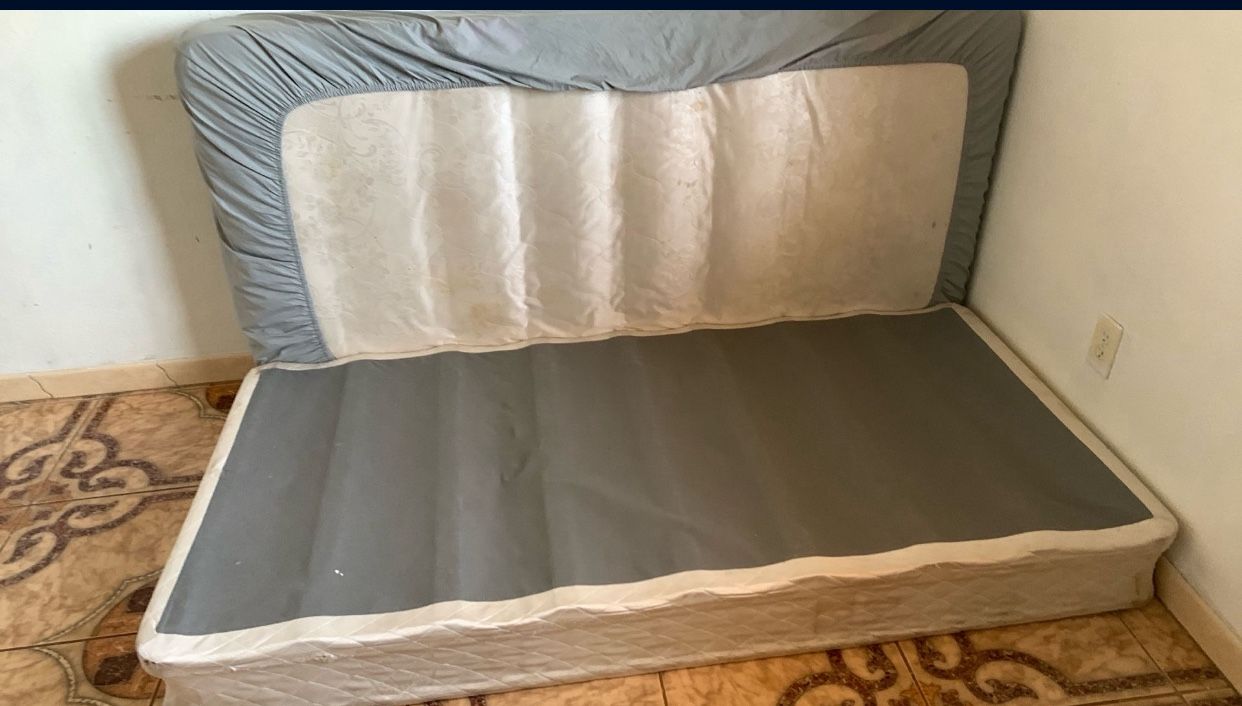 Twin Mattress And Spring Box