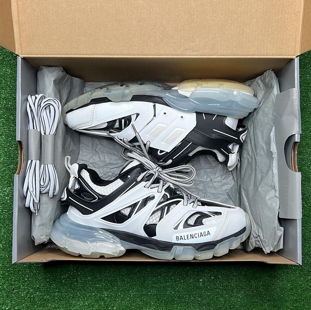 Balenciaga Track Women’s “ Clear SoleWhite/Black “