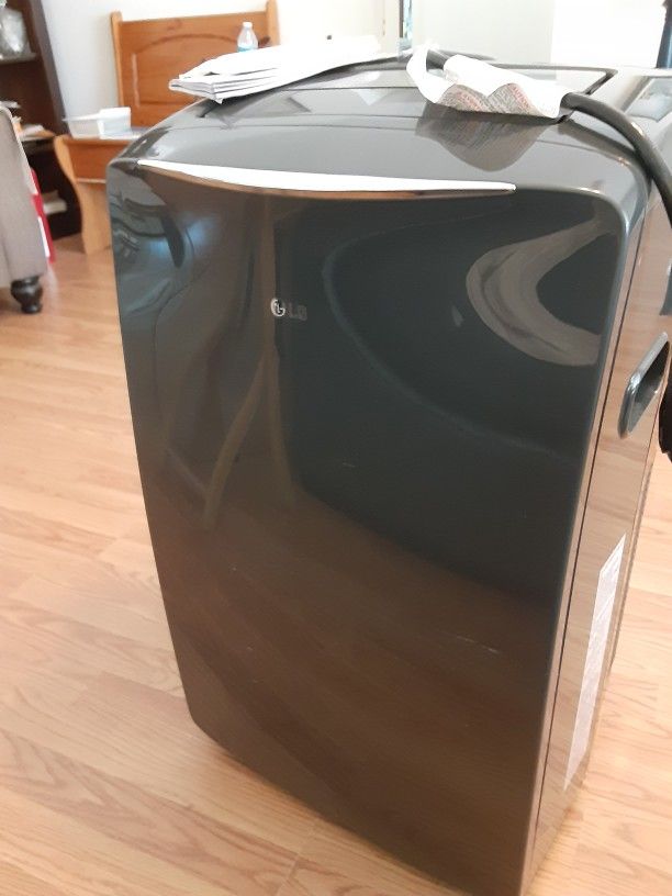 LG Portable Air Conditioner