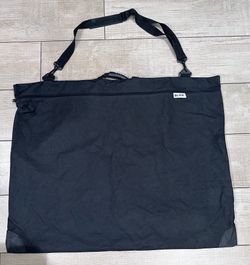 Blick Mesh Zipper Bag - 24" x 32" (used) $10