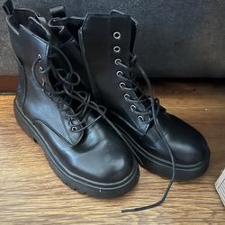 Women’s Boots 