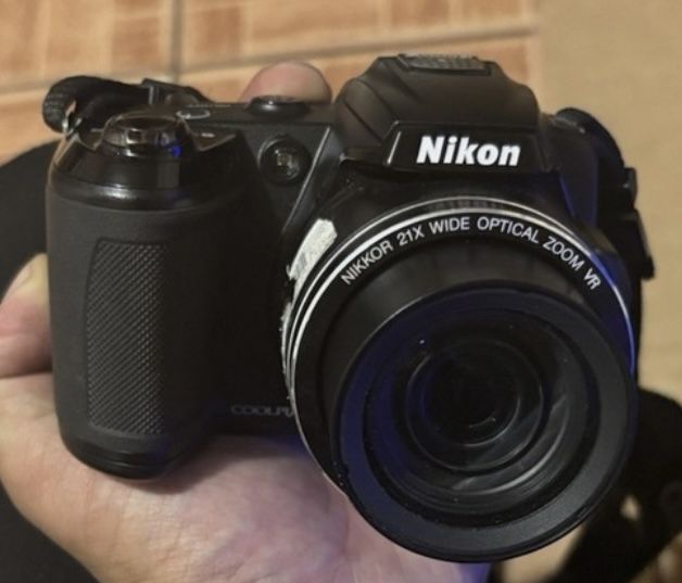 Nikon Coolpix L120 14.1MP Digital Camera Black Tested & Working