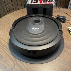 Shark Robot Vacuum/mop