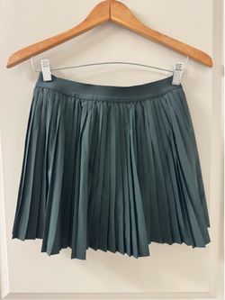 Uniqlo Women’s Pleated Tennis Sports Skort Mini Skirt Dark Olive Green Sz M Band