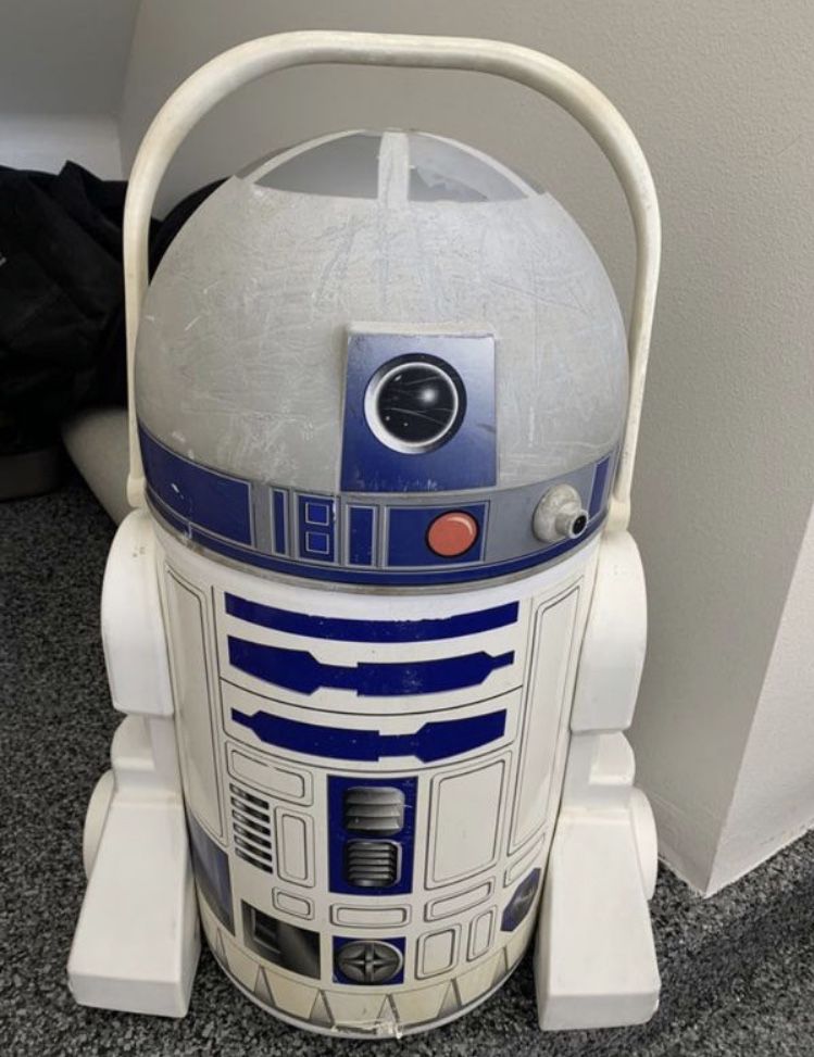 R2D2 Star Wars igloo cooler