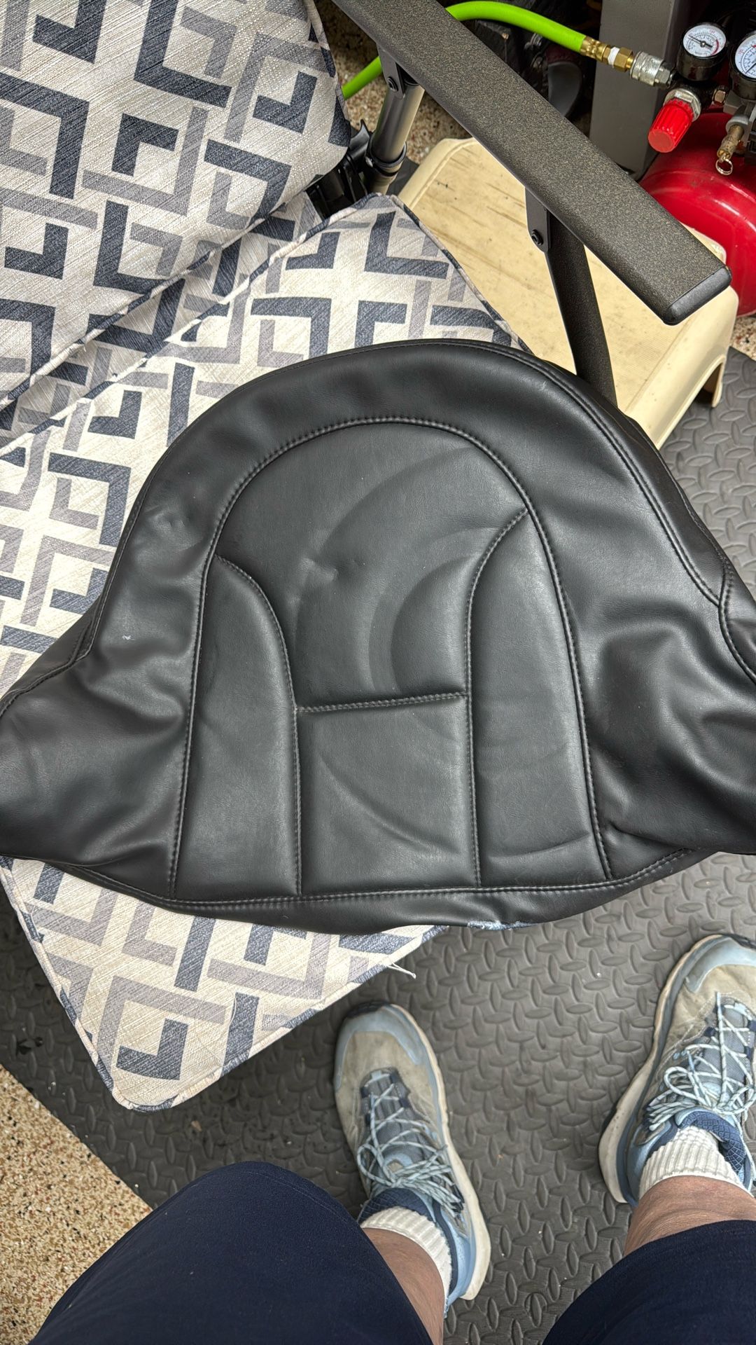 Honda 1800 Vinyl Pass Backrest Wedge
