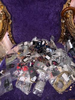 LOT over 470 pieces of “Paparazzi” Jewelry