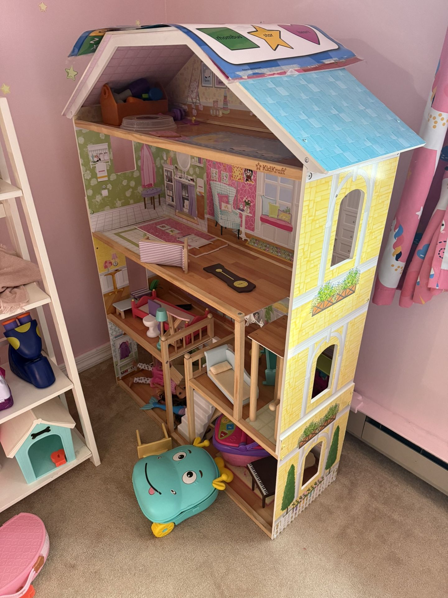 KidKraft Majestic Mansion Wooden Dollhouse with 34-Piece Accessories, Working Elevator and Garage, Gift for Ages 3+