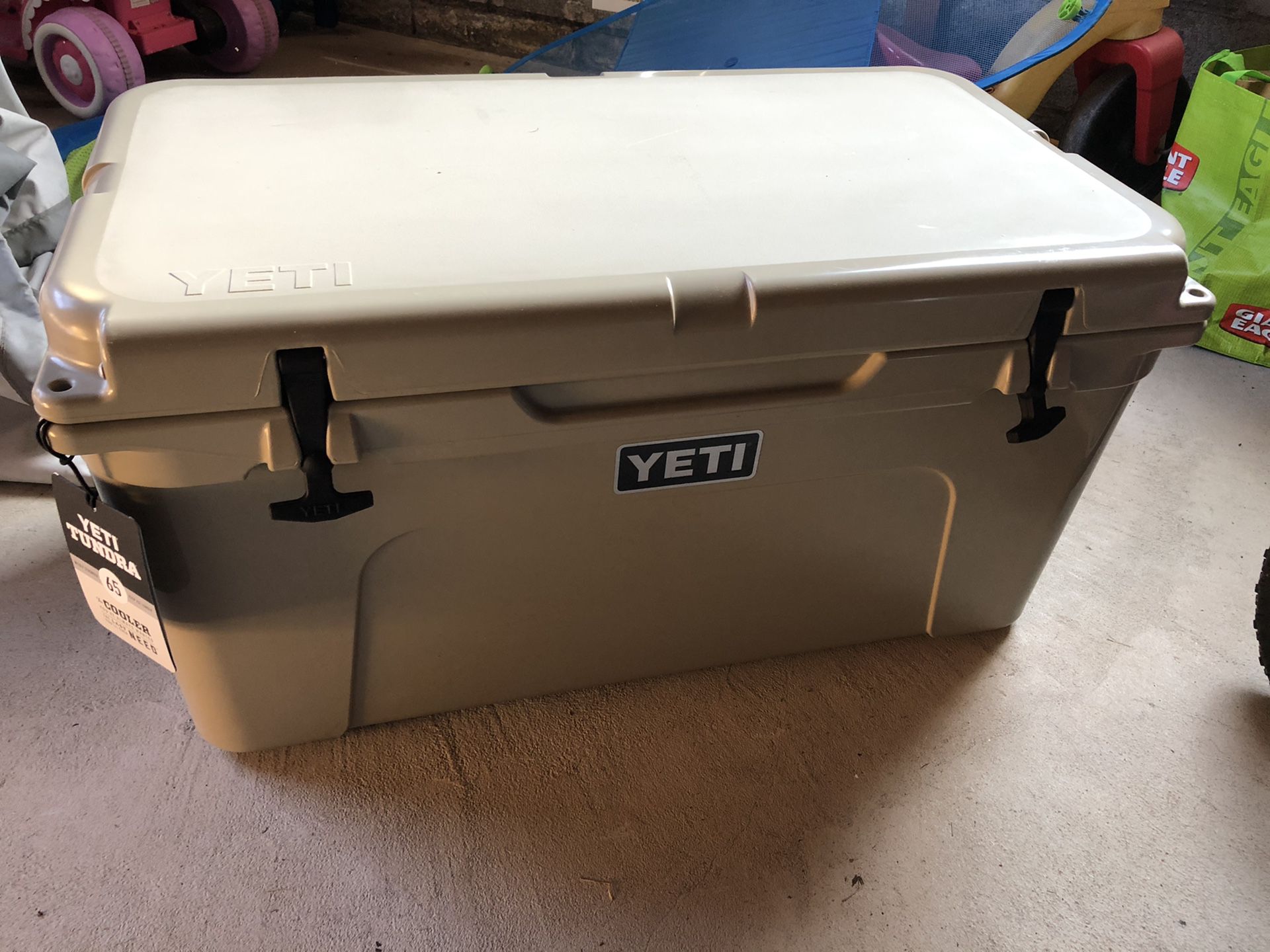 Brand new Yeti Tundra 65 cooler