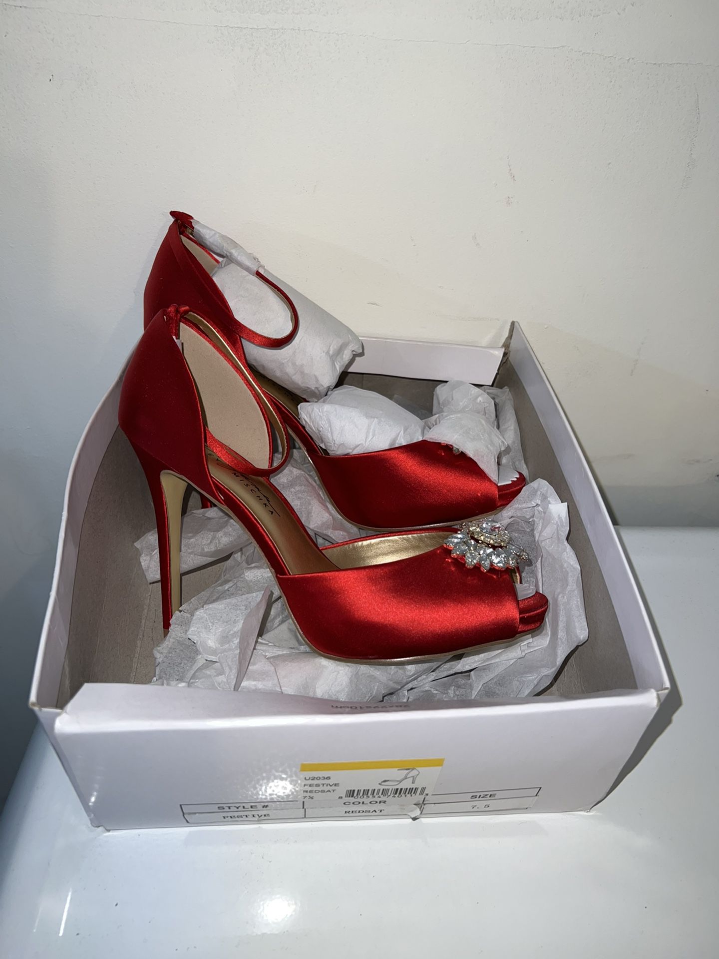 Beautiful Red Brand New Badgley Mischka High Heels