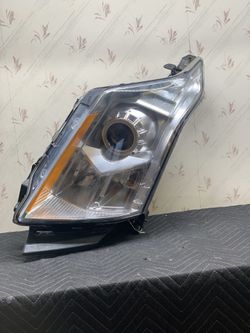 10-16 CADILLAC SRX DRIVER HALOGEN HEADLIGHT