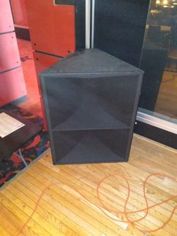 EASTERN Acoustic Works. MQV1394E