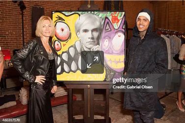 Wow 🤩!! Karen Bystedt x Chris Brown “Late Night” Signed Limited Edition Art Silk Screen – COA Included!