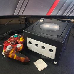 Nintendo Game Cube - Refurbished