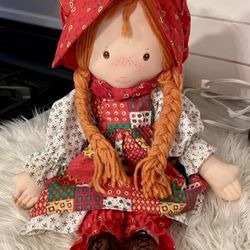 Vintage 1988 Holiday Holly Hobbie Collector's Edition Rag Doll