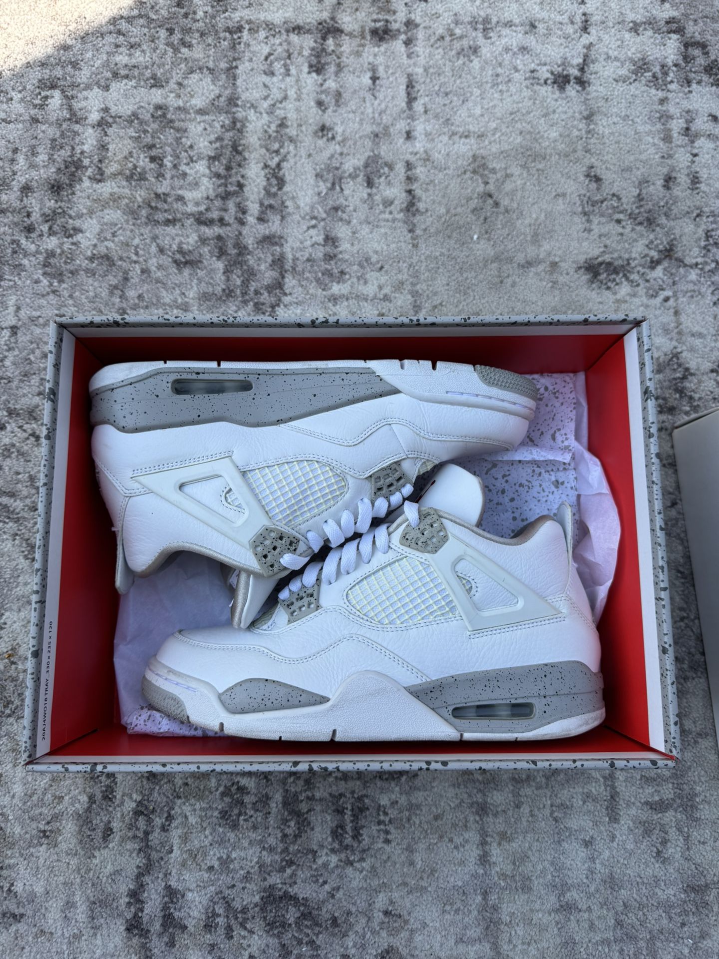 Jordan 4s ‘White Oreo’