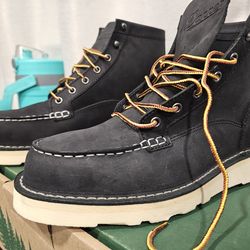 Danner boots  9.5 us