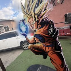 Goku Glass Statue