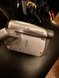 Sony Handycam DCR-HC28 MiniDV Camcorder Bundle + 14 New Tapes + FireWire Cable + Sony bag - Works Perfect