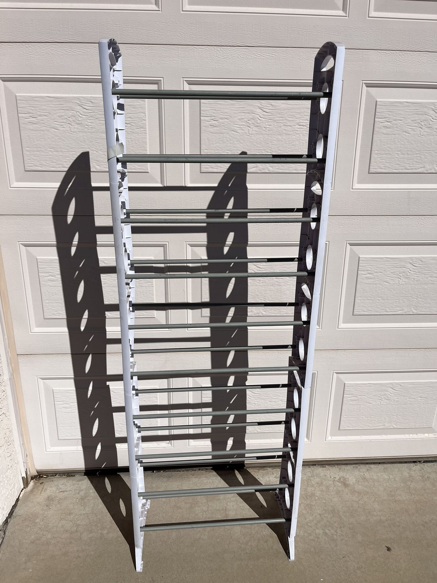 White Standing Shoe Rack - Plastic 