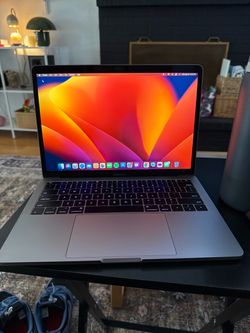 2017 Apple MacBook Pro 13-Inch Space Gray