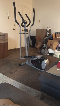 Sunny Health & Fitness Elliptical Trainer