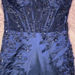 navy blue prom gown