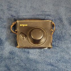 Argus C3 50mm F3.5 Camera With Case