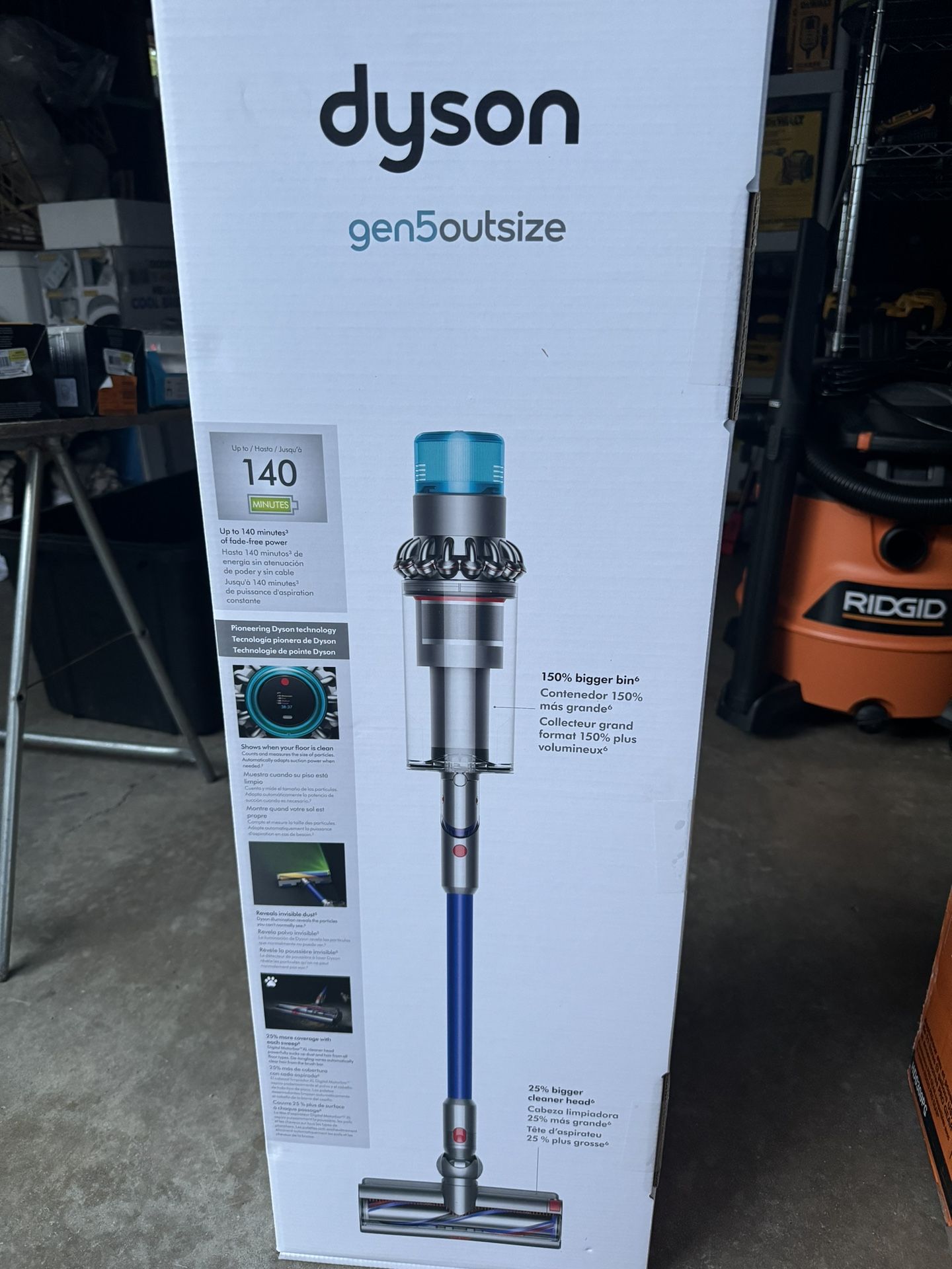 Dyson - Gen5outsize Cordless Vacuum with 8 accessories - Nickel/Blue