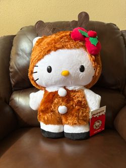 Hello Kitty Christmas Greeter