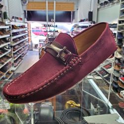 Wine Men Loafer In Suede