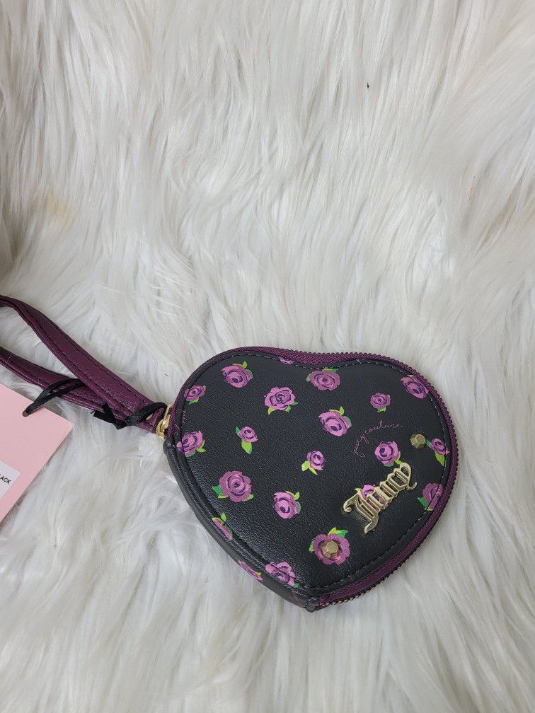 NWT Juicy Couture Heart Wristlet 