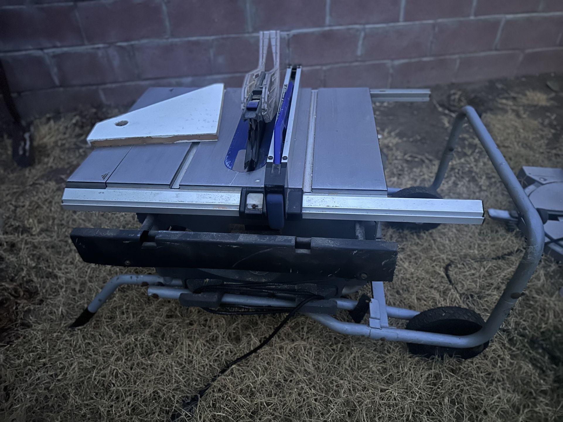 Kobalt 10 Inch table Saw