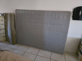 Queen Box Springs