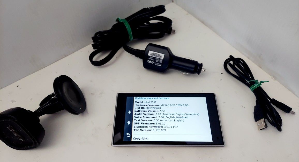 Garmin Nuvi 3597LM GPS with Free Lifetime Map Updates