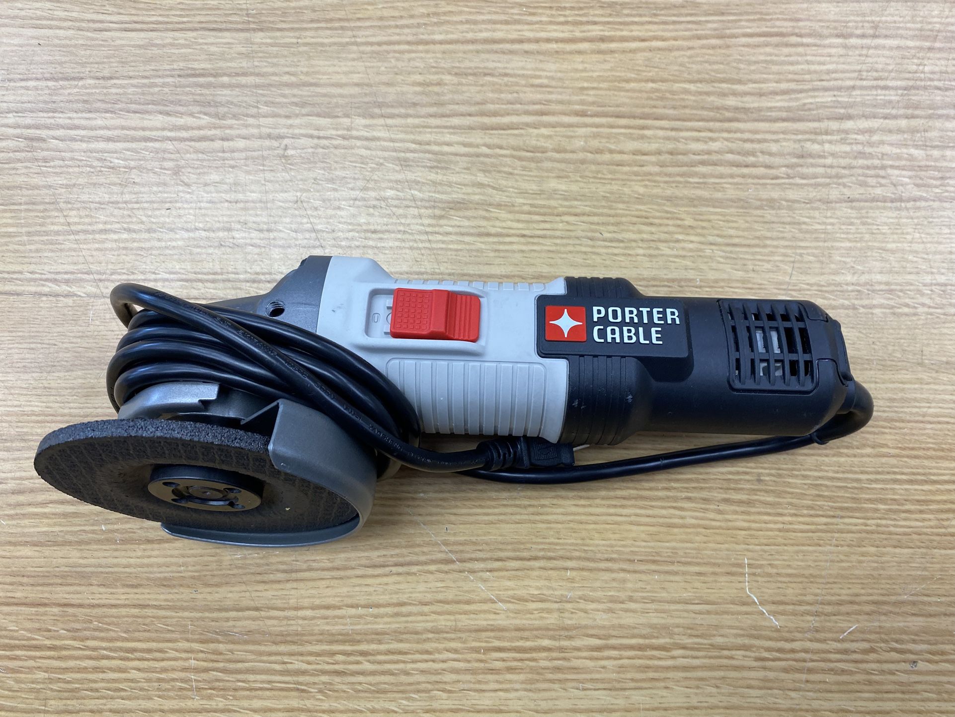PORTER-CABLE Angle Grinder Tool, 4-1/2-Inch, 6-Amp (PCEG011)