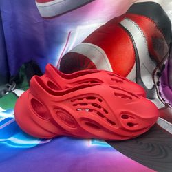 Yeezy Foam Runner “Vermillion”