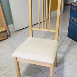 White/beige chair