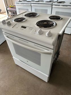 GE White Electric Coil Stove 30” (1 month warranty)