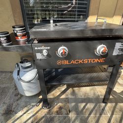 28’’ Blackstone Flat Top Grill