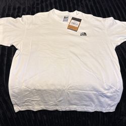 Supreme x North face Tee W Gleen Flag